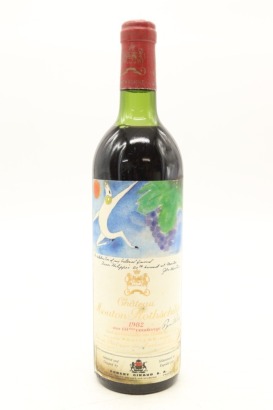 (1) 1982 Chateau Mouton Rothschild, Pauillac [JR20] [RP100] (TS) (SOL)