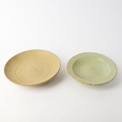A Set of Two Chinese Yuan Dynasty Longquan Celadon Dishes