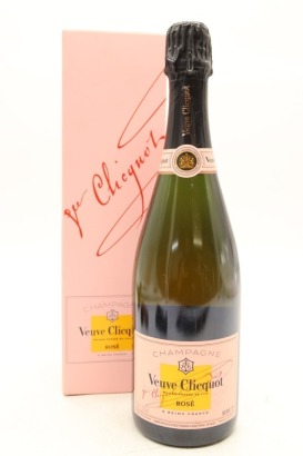 (1) NV Veuve Clicquot Ponsardin Brut Rose, Champagne (GB) &diams;