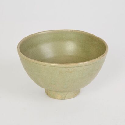 A Chinese Ming Dynasty Longquan Celadon-glazed Bowl (Nanyang Mark)
