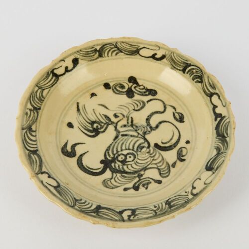 A Chinese Mid-Ming Dynasty Blue and White &lsquo;Lion&rsquo; Lobed Dish