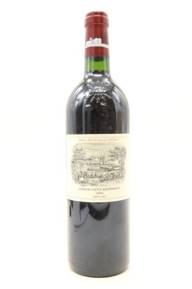 (1) 2004 Chateau Lafite Rothschild, Pauillac [JR18] [RP95] &diams;