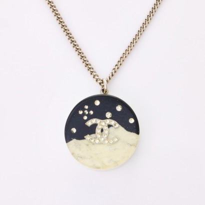 Chanel, 46cm Resin / CC Logo Pendant Necklace