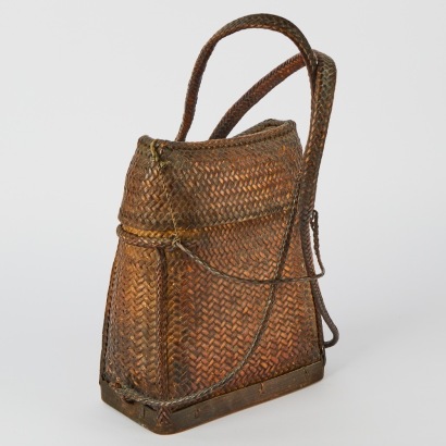 A Vintage Wicker Foraging Backpack