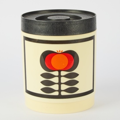 A Vintage Willow New Zealand Jar with Kr&ouml;mer-Zolnir Design