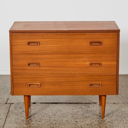 A Retro 3 Drawer Unit