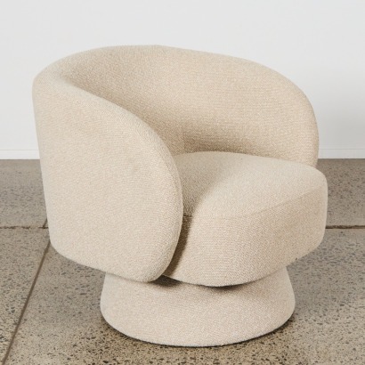 An Alvio Swivel Chair