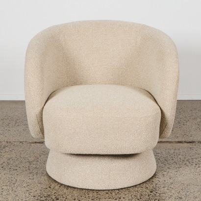 An Alvio Swivel Chair