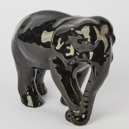 A Black Crown Lynn Elephant