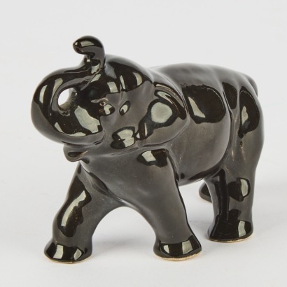 A Small Black Crown Lynn Elephant