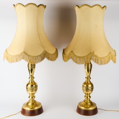 A Pair of Vintage Brass Lamps in Original Condition