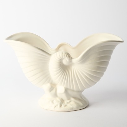 A Crown Lynn Nautilus Vase #550