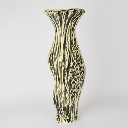 An Ultra Mode Vase by Stephen Baxter