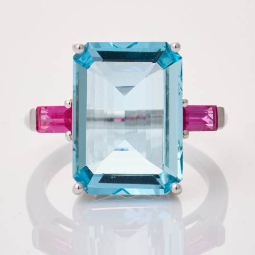 18ct White Gold, 7.63ct Aquamarine / 0.64ct Ruby Ring