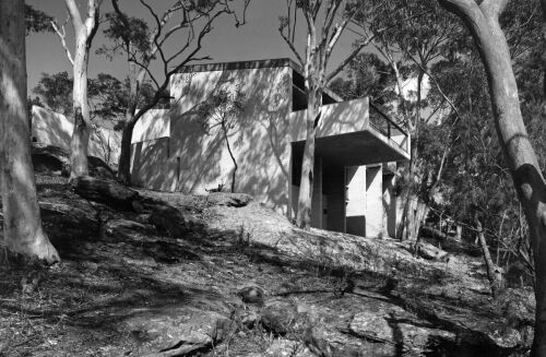 MAX DUPAIN Harry Seidler's prizewinning house at Lilli Pilli, Port Hacking