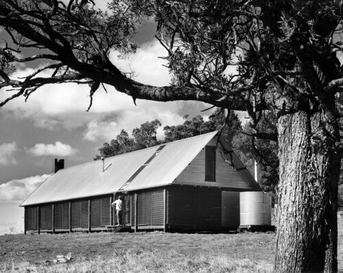 MAX DUPAIN National Architecture Awards - Winner of Robin Boyd Award, Architect: Glenn Murcutt