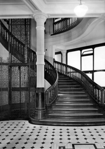 MAX DUPAIN Stairways