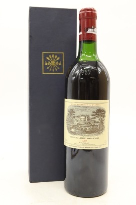 (1) 1985 Chateau Lafite Rothschild, Pauillac [JR18] (GB) (TS)