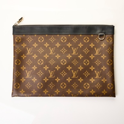 Louis Vuitton, Monogram Macassar Discovery Pochette GM