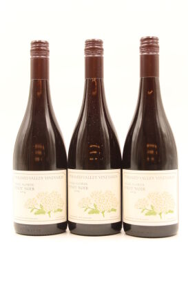 (3) 2014 Pyramid Valley Vineyards 'Angel Flower' Pinot Noir, Canterbury