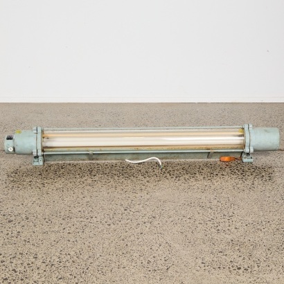 A Vintage Industrie Leuchten Tl Fluorescent Lamp