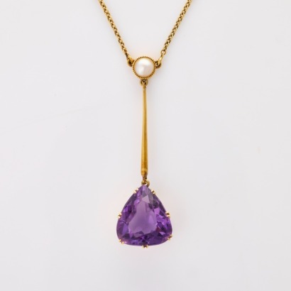 15ct Yellow Gold, 41cm Victorian, 7.00ct Triangular Amethyst / Pearl Necklace