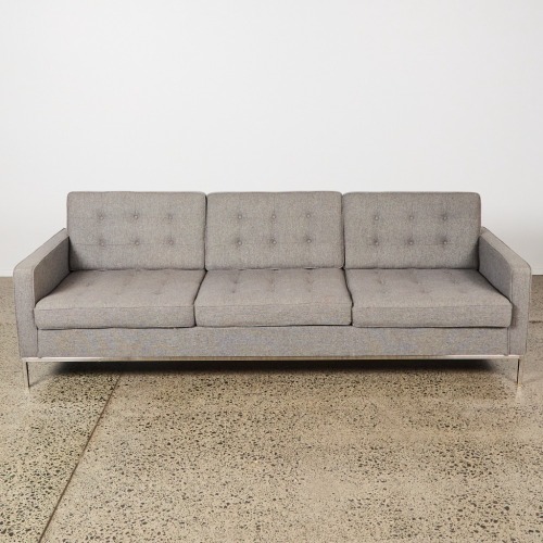 A Replica Knoll 3 Seater Sofa in Grey Wool Upholstery