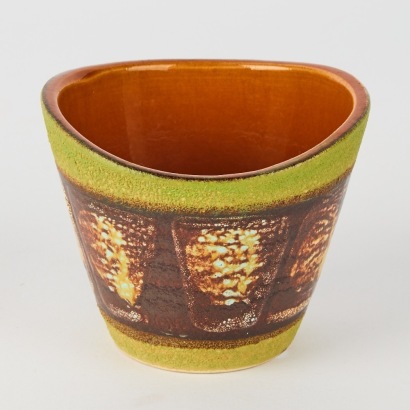 A Dumler & Breiden Model 793/10 German Vase
