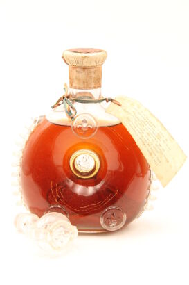 (1) c1938 Louis XIII de Remy Martin Grande Champagne Cognac, Bacarrat decanter no.83, Original Wicker Case