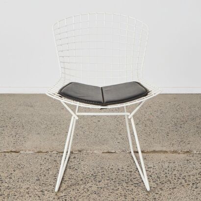 A Bertoia Style Dining Chair
