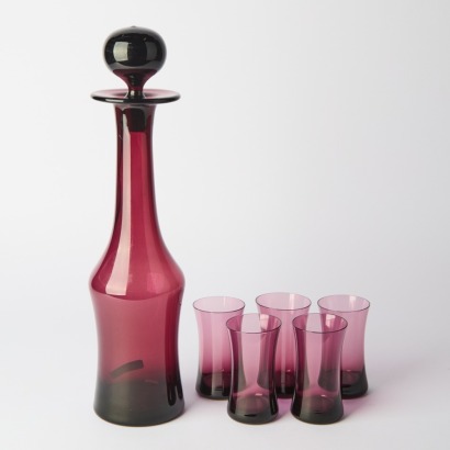 An Amethyst Coloured Decanter and Glasses Set