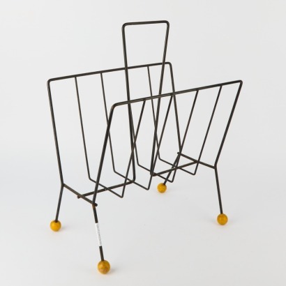 A Retro Magazine Rack