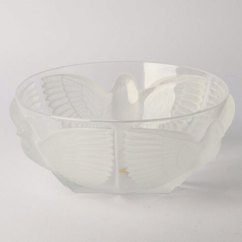 A Cristal D'arques Paloma Bowl with Raised Dove Motif by J G Durand