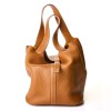 Herm&egrave;s, Gold Veau Taurillon Cl&eacute;mence Picotin Lock 26