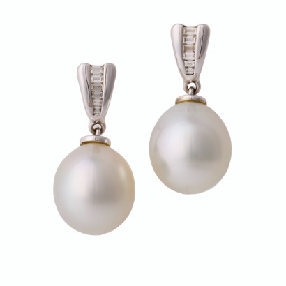 Lester Brand, 18ct White Gold, South Sea Pearl / .20ct Diamond Drop Earrings