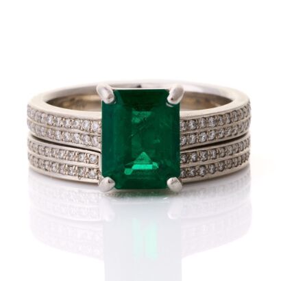 Platinum, 2.44ct Emerald / .40ct Diamond Dress Ring, GRS certified - No clarity enhancement