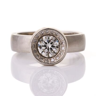 Platinum, 0.70ct / 0.20ct Diamond Solitaire Style Ring