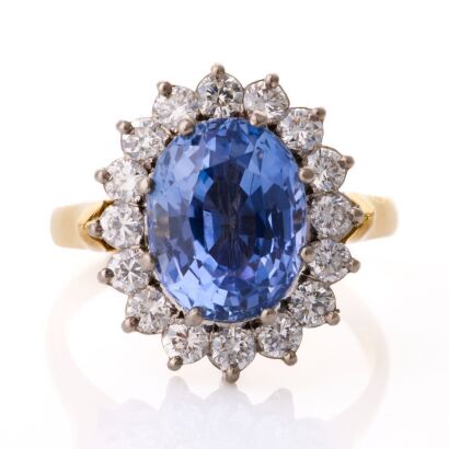 Platinum / 18ct Yellow Gold, 5.21ct Sapphire / 0.84ct Diamond Traditional Cluster Ring
