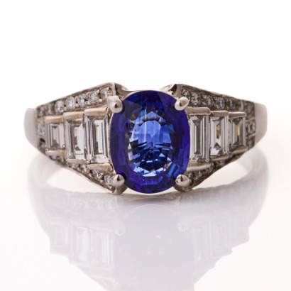 18ct White Gold, 1.30ct Sapphire / 1.00ct Diamond Ring