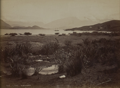 BURTON BROTHERS Lake Wanaka, Central Otago