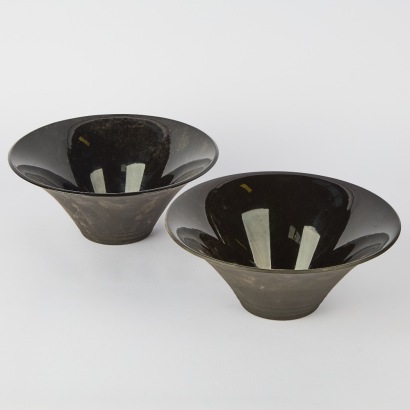 A Pair of Basalt Wedgwood Bowls by Nick Munro, circa 1996