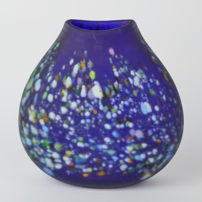 A Gary Nash Mottled Glass Vase