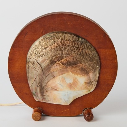 A Vintage Tahitian Shell Wooden Lamp