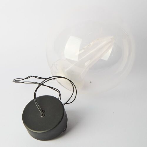 A Torchon Pendant By Cheshire Architects For Resident