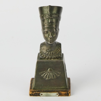A Cast Statue of Queen Nefertiti