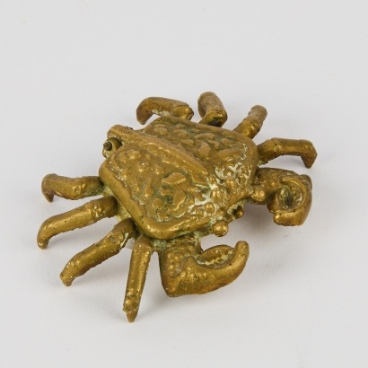 A Brass Ashtray with Hinged Back