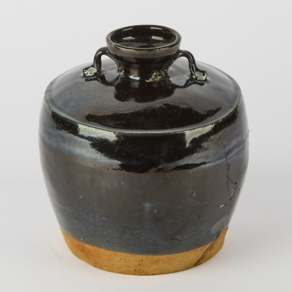 A Song Dynasty Deep Black Glazed Wine Ewer