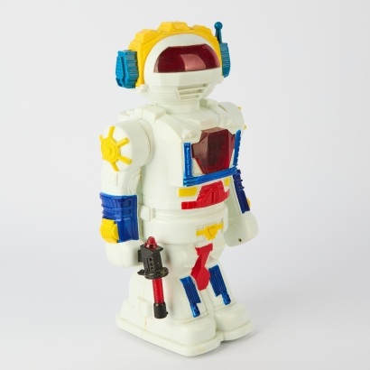 A 1950s Toy Robot