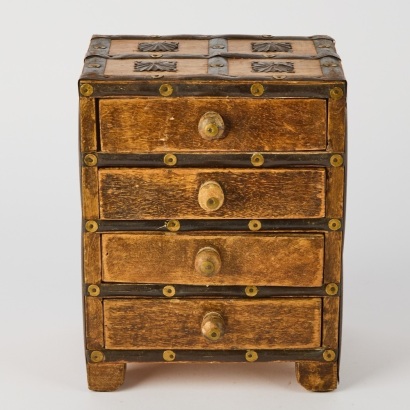 A Japanese Jewelry Box