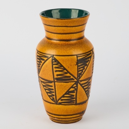 A Mid-Century German Pottery Vase by Carstens Austria 663-25